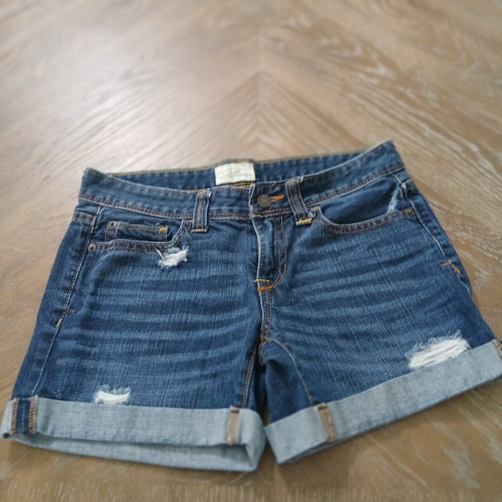 Aeropostale Lady Shorts Size 2 Dark Wash Distressed Grunge